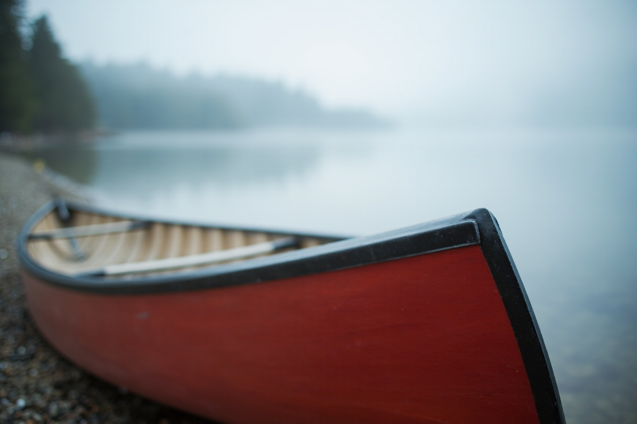 Canoe street scene in Salmon Arm BC